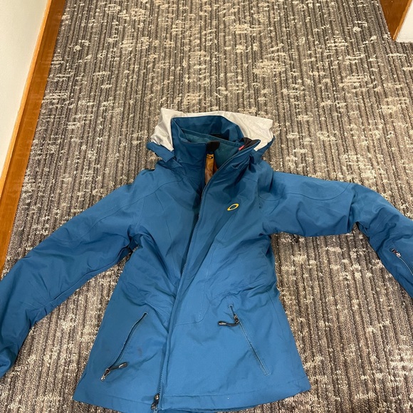 Oakley waterproof 3 in 1 ski jacket with removable liner - Picture 11 of 13